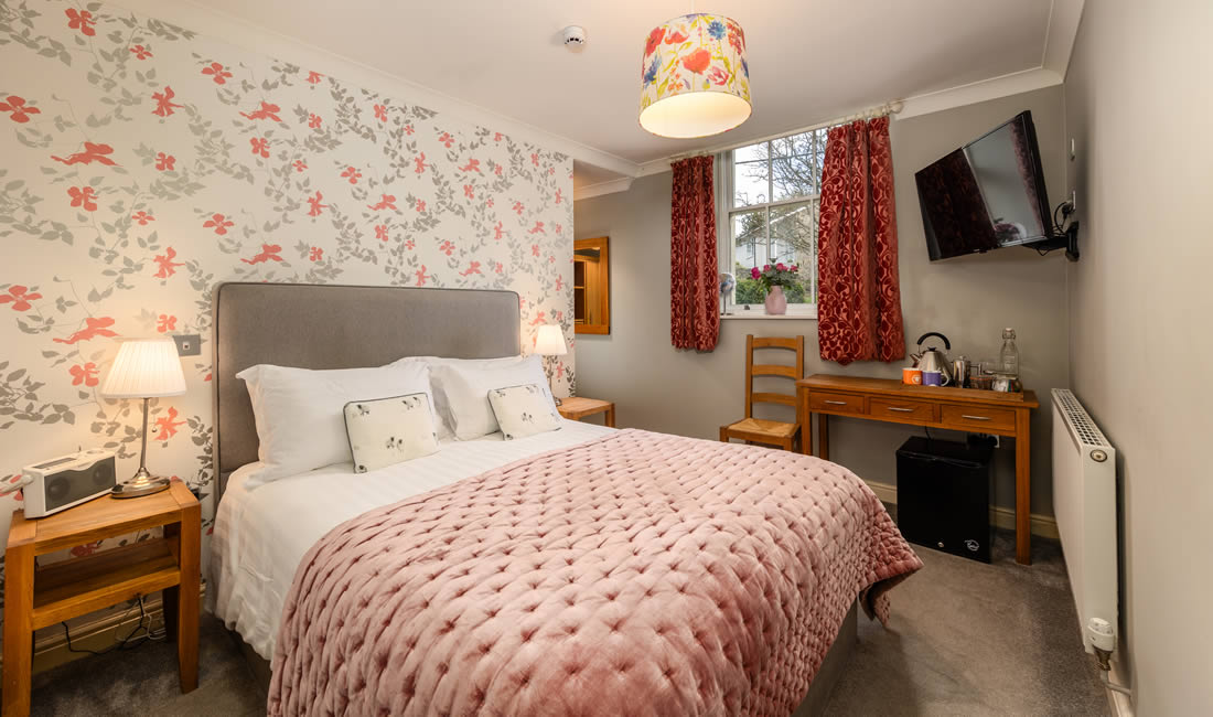 summary-prickett-bedroom