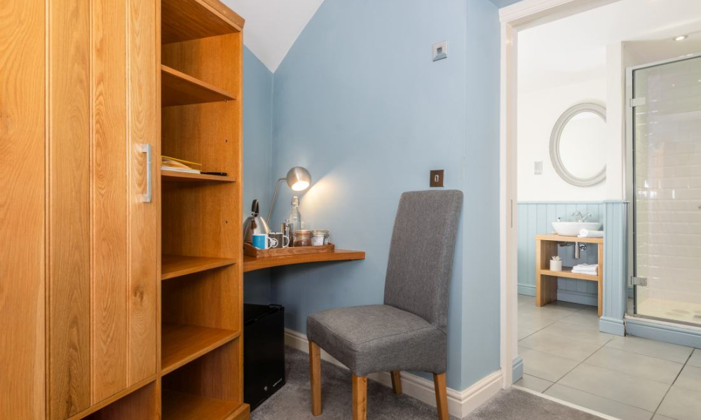 cottam-bedroom4
