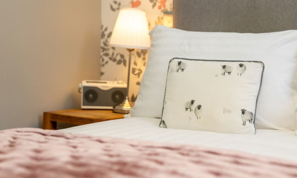 prickett-bedroom3